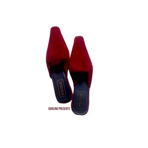 Mystique Velevet Mules Slippers Women Color Red Size 7